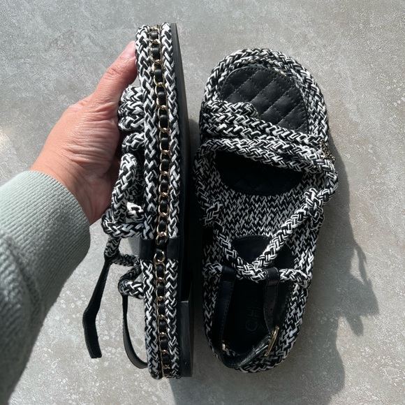 CHANEL SANDALS SIZE 37 - Picture 5 of 13